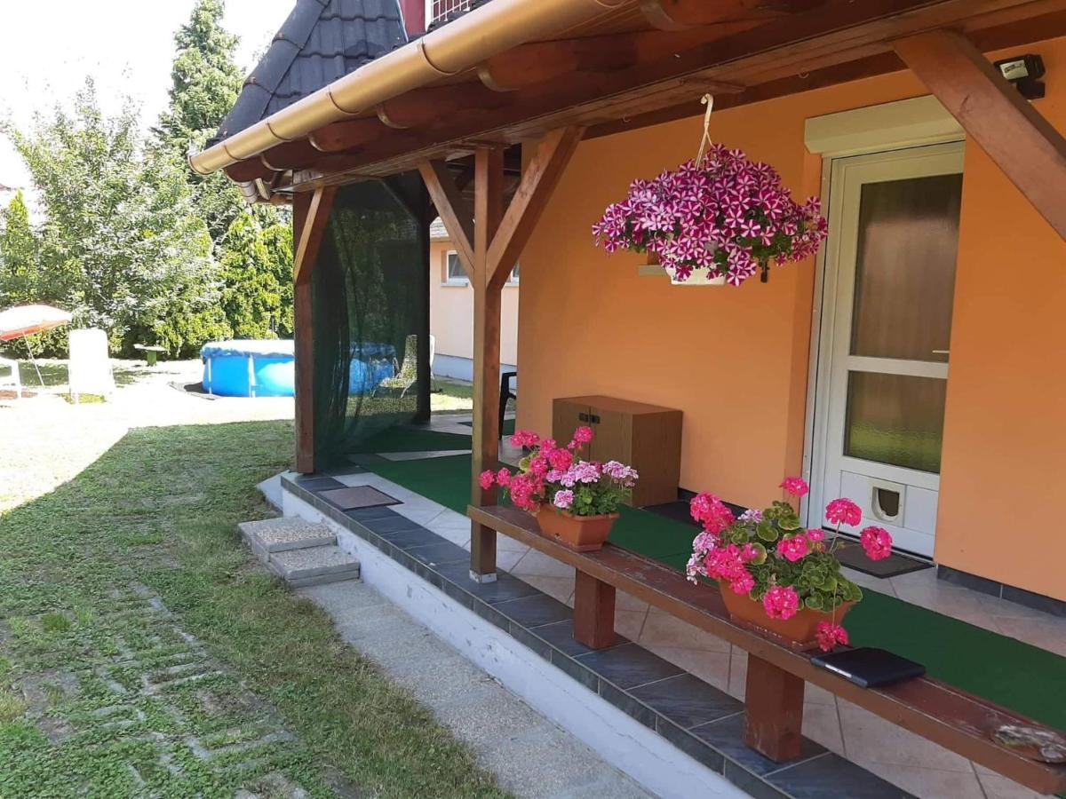 Sueti Nyaralo Villa Balatonmariafurdo Ngoại thất bức ảnh